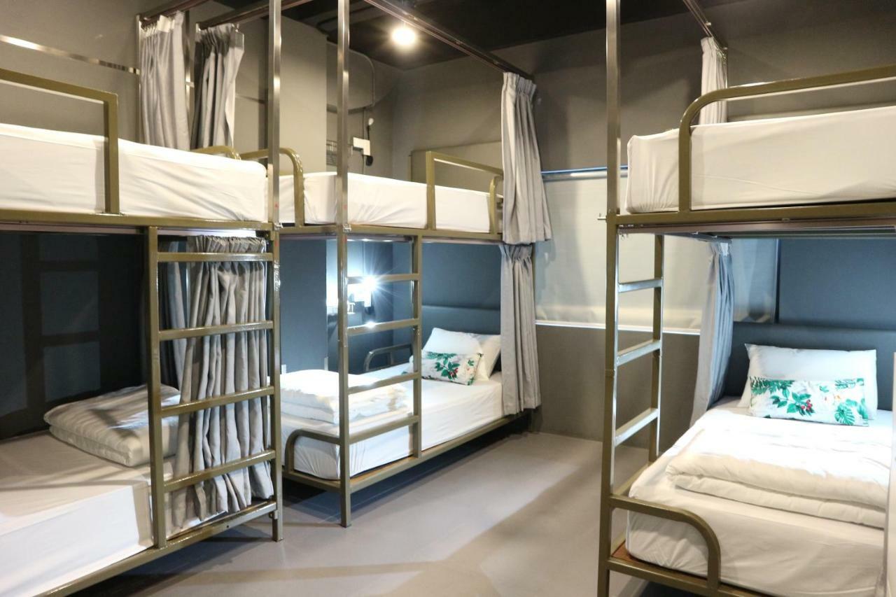 Forrest Bangkok Hotel Екстер'єр фото