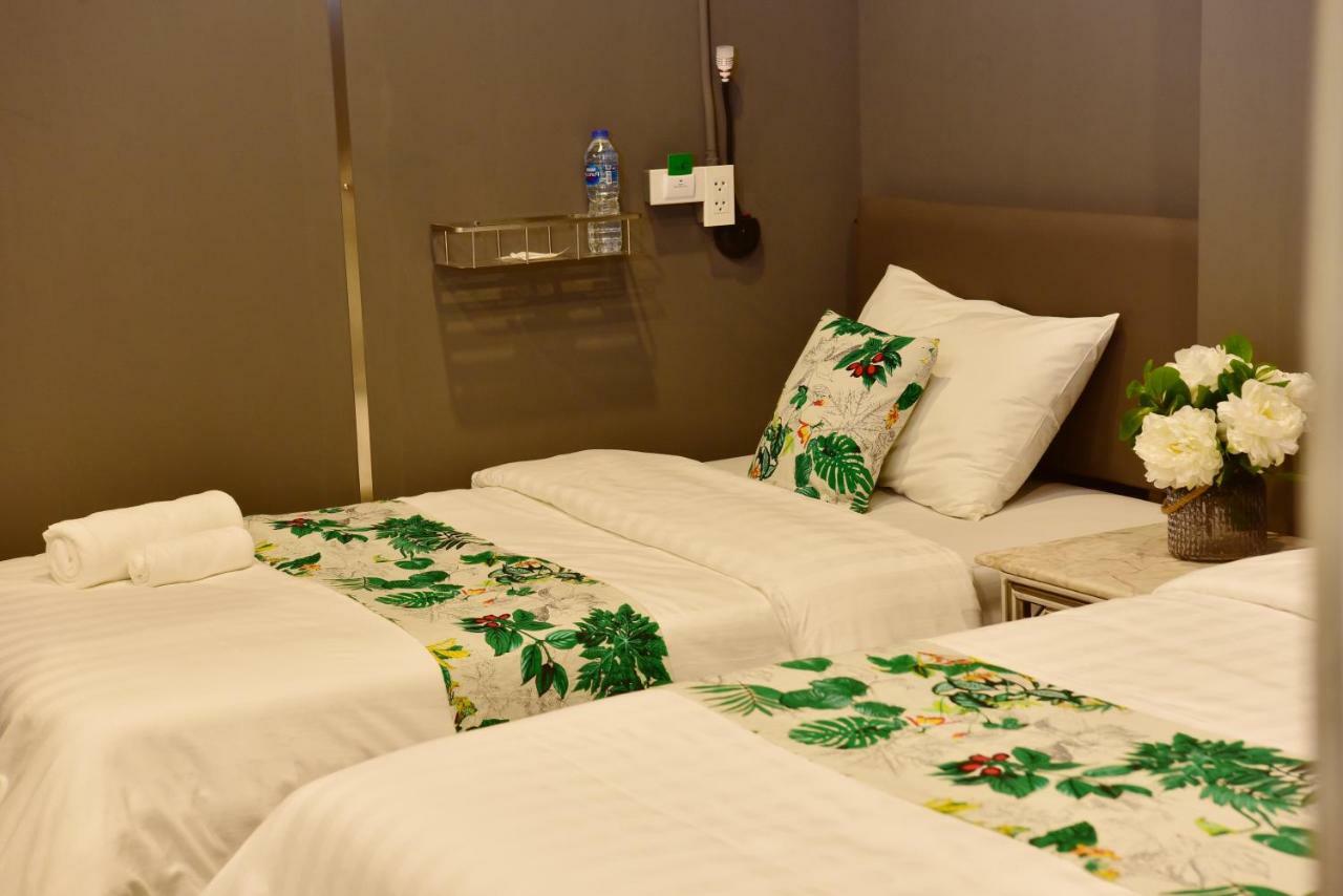 Forrest Bangkok Hotel Екстер'єр фото